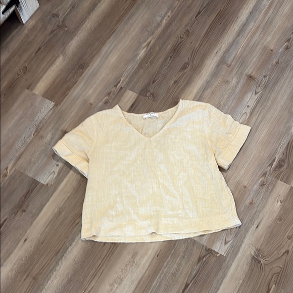 Zenana Outfitters Tops - Zenana Outfitters Cream Boxy Crop T-Shirt